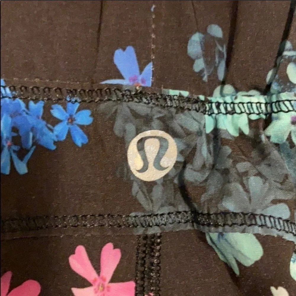 ⛱️Lululemon -Floral Petal Pop In A Flash Athletic Running Shorts- 4